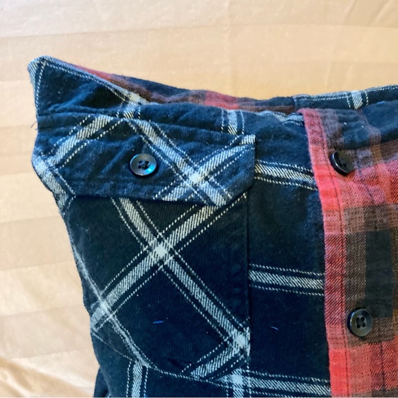 LUMBERJACK Plaid Flannel Pillow with Remote Control Pockets 13 x 11 inches - Picture 4 of 9